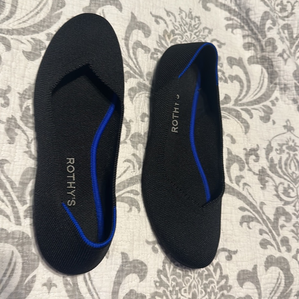 Black Rothy’s flats - Picture 4 of 7